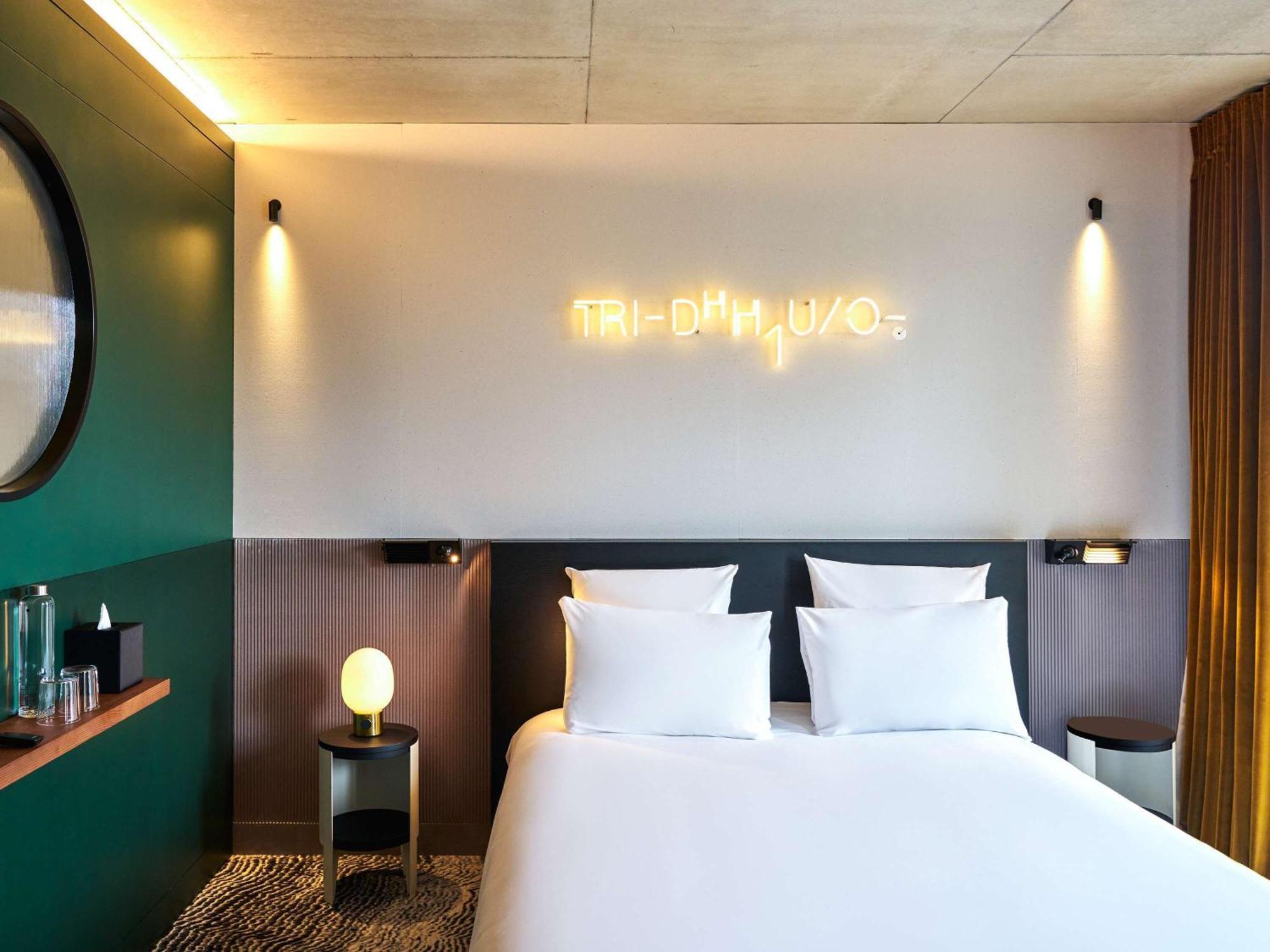 Tribe Paris Clichy 호텔 외부 사진